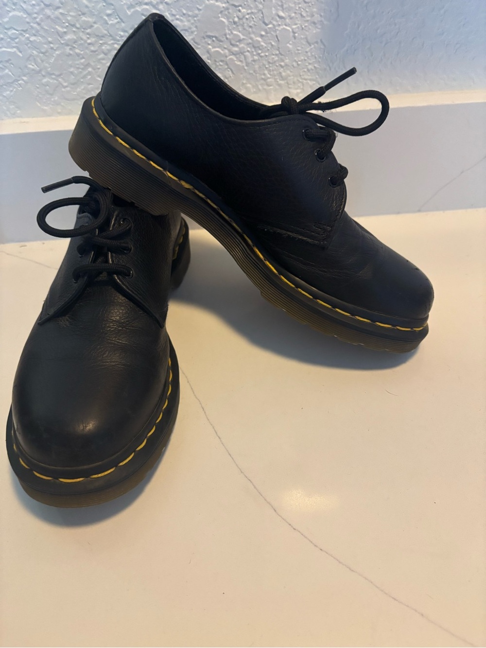 Dr Martens Women’s Virginia Leather Oxford Shoes size 7